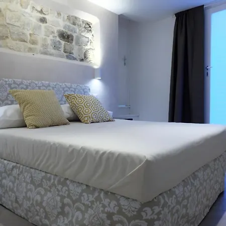 Bed and breakfast Cheap & Chic *